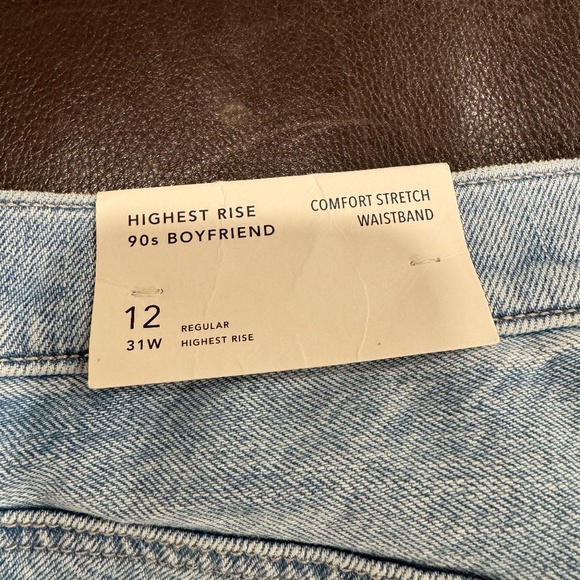 NWT - American Eagle 90s Highest Rise Boyfriend Jeans Blown Out Blue - Size 12 - Picture 9 of 12